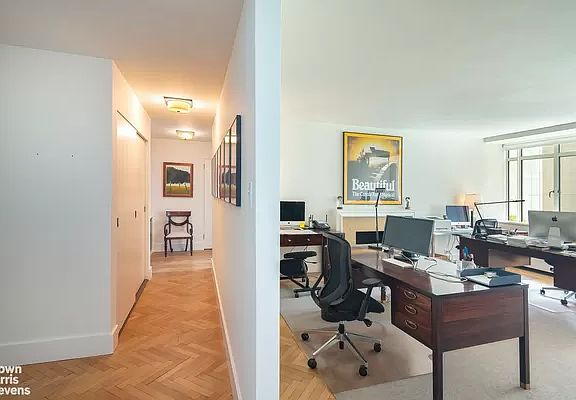 5th image of 17 W 54th St APT 5C