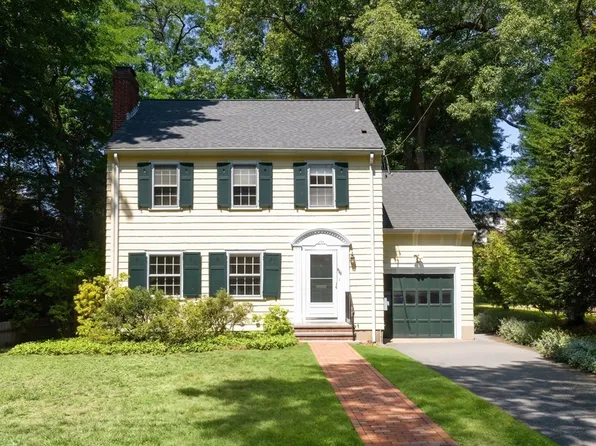 59 Hinckley Rd, Newton, MA 02468