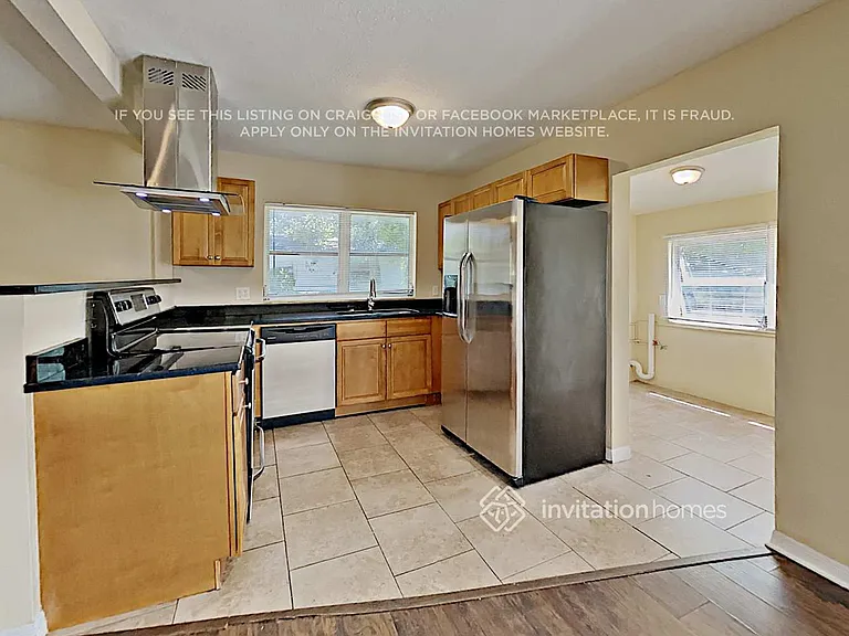 9501 N Albany Ave — Photo 8
