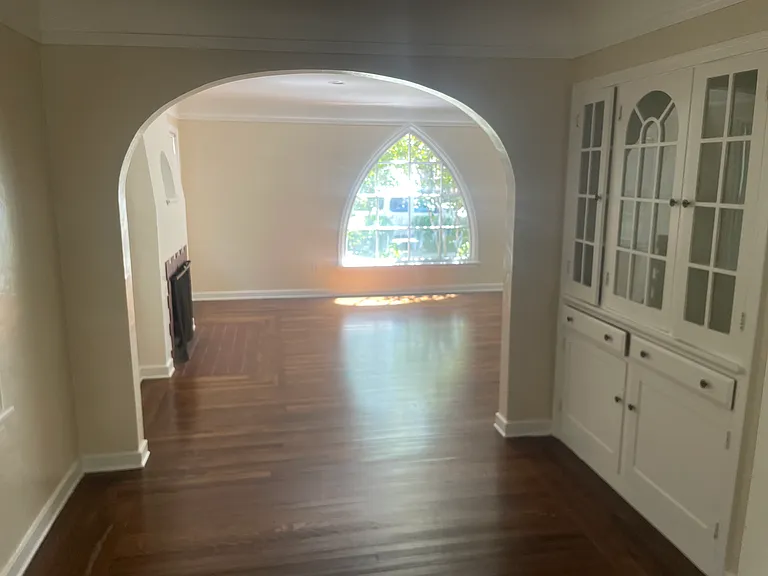 856 Olive St — Photo 7