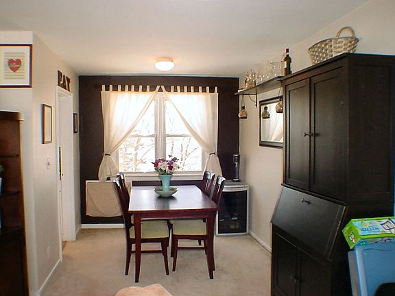 5th image of 366 S Buckhout St