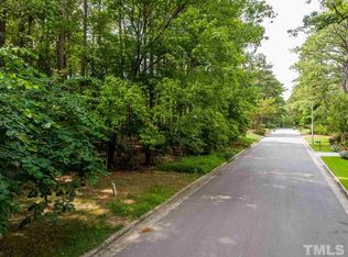 205 Edinburgh Dr, Cary, NC 27511