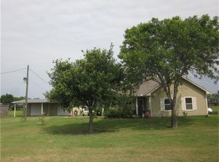 1821 Granada Rd, Sealy, TX 77474