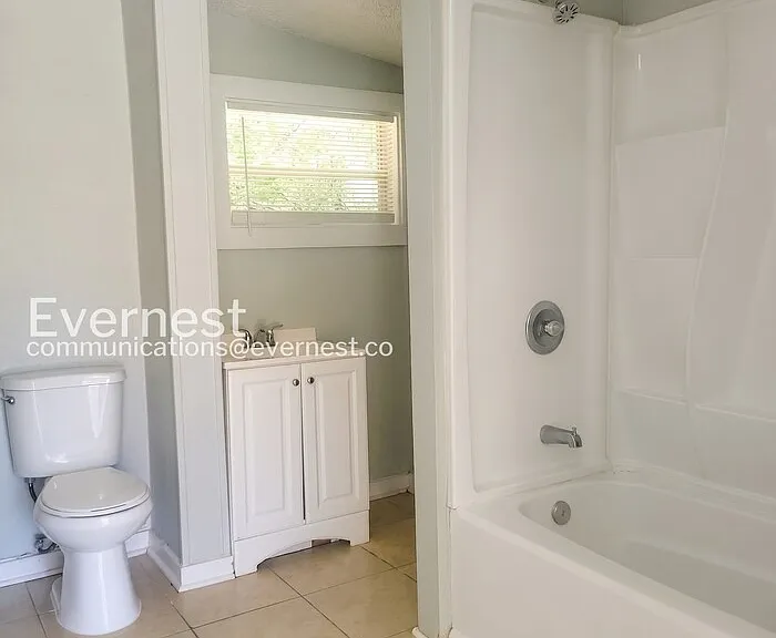 2175 W 16th St — Photo 26