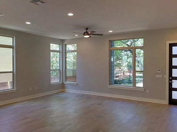 3rd image of 811 S Center St #811