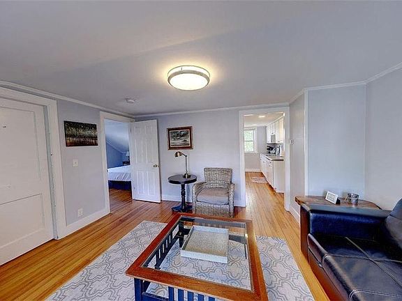 3rd image of 77 Mawney St Floor 3