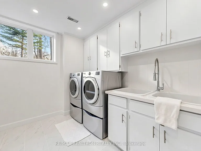 3927 Vandorf Side Rd #BASEMENT — Photo 25