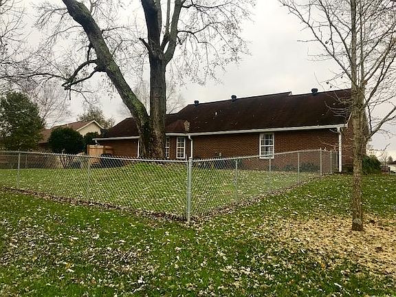2nd image of Creek Ln