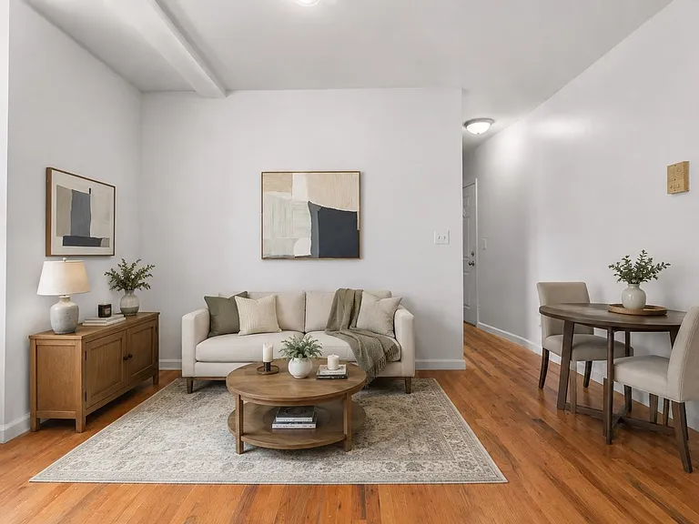 734 Adams St #1B — Photo 1
