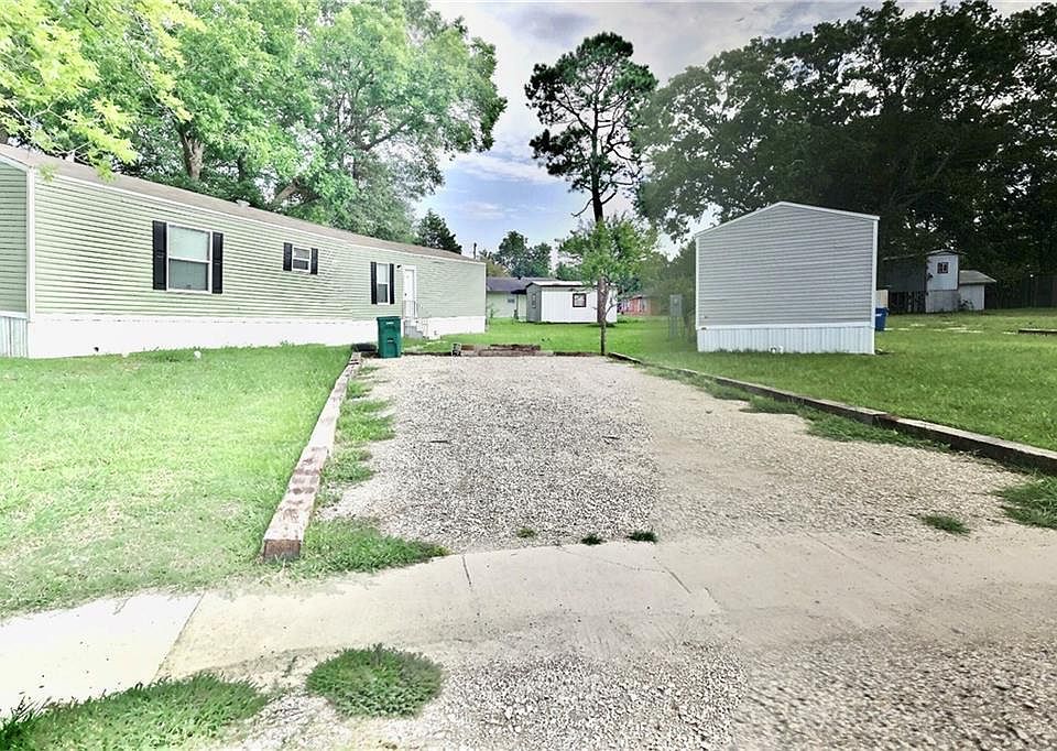 1st image of 301/311 Henning Dr