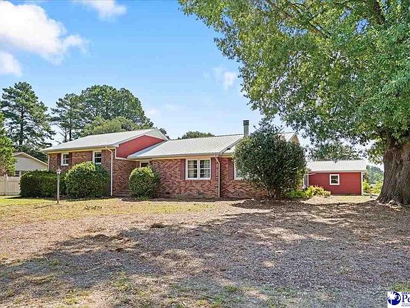 2nd image of 305 Dianne Dr