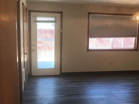 4th image of 108 NE Coast Pine Ave APT A