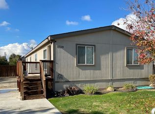 8729 Greenfield Park Dr, Bakersfield, CA 93307