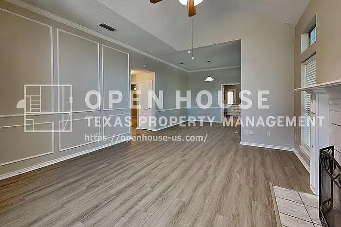 6621 Sunny Hill Dr — Photo 3