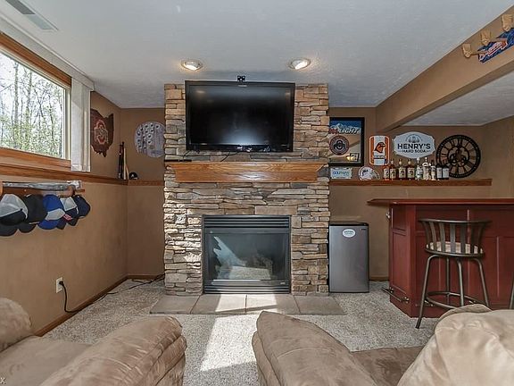 5th image of 9077 Arden Dr Unit 12