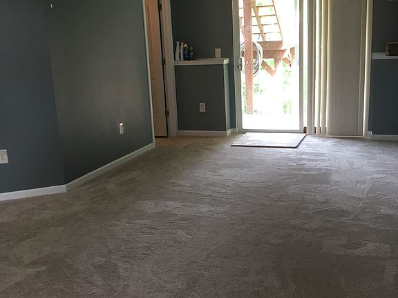 Family room with walkout 