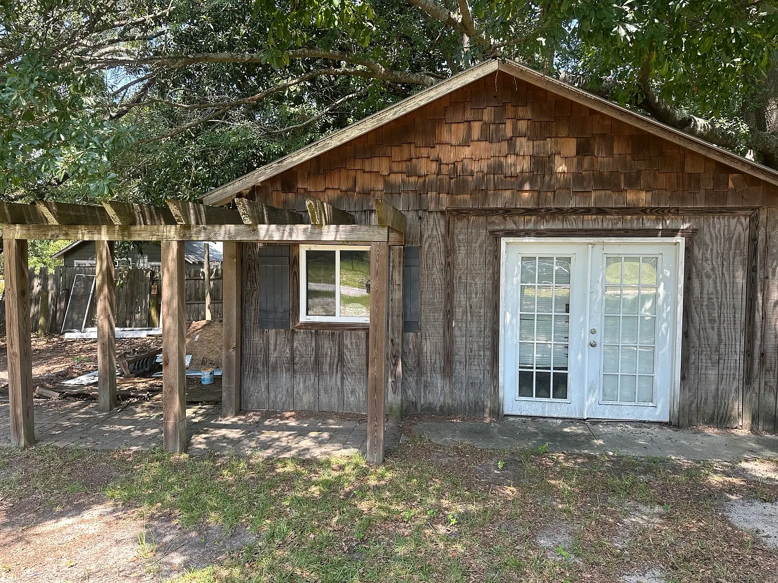 3 bed, 944 sqft, $2,000 — Photo 2