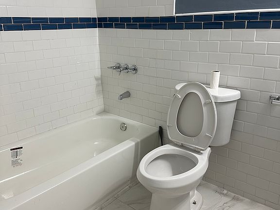5th image of 1320 E Lovejoy St #1