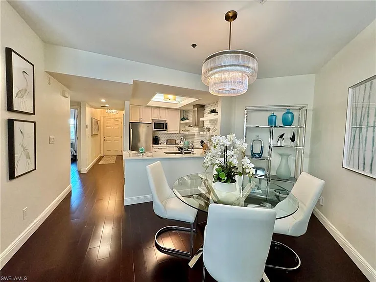 365 5th Ave S #303 — Photo 36