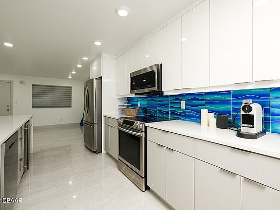 3rd image of 89 S Atlantic Ave APT 303