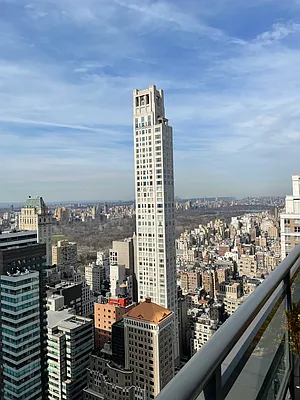 Sold by Sotheby's International Realty | media 36