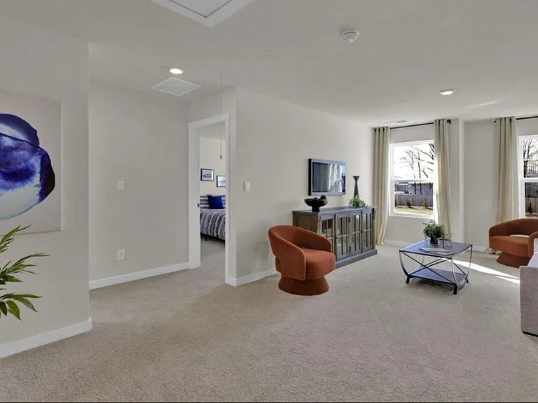 8465 Mulberry Way — Photo 3