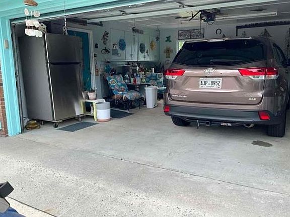 2nd image of 4886 Old Lake Park Rd