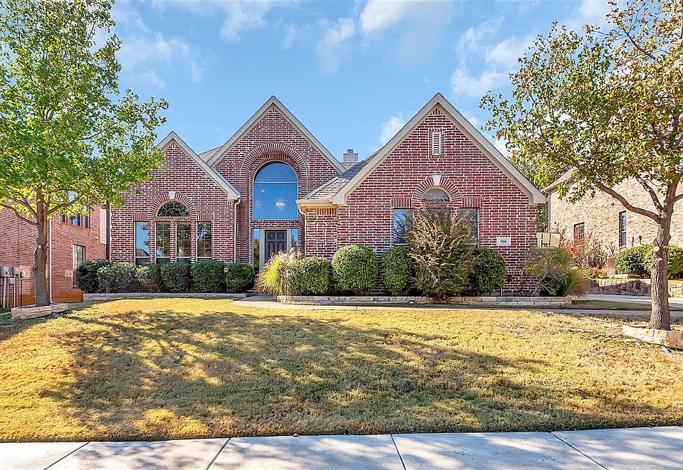 1st image of 706 Hidden Woods Dr