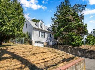 110 Sprague St, Dedham, MA 02026