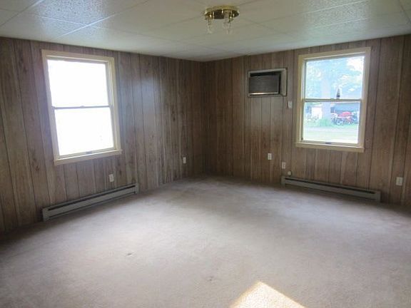 4th image of 1800 Leininger Ave