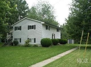 6633 Whiteford Center Rd, Lambertville, MI 48144
