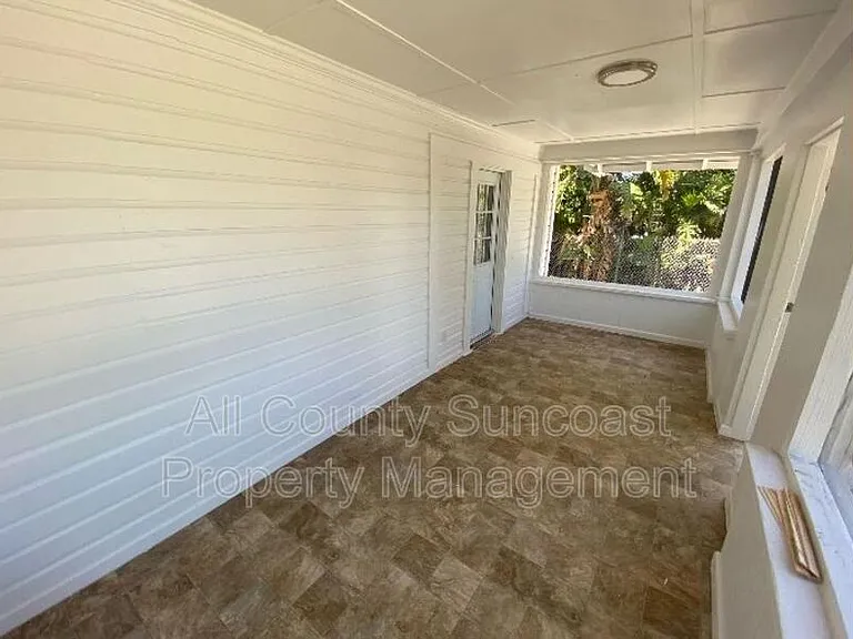 713 Seneca St #D — Photo 10