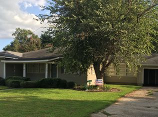 1009 Deering St, Cleveland, MS 38732