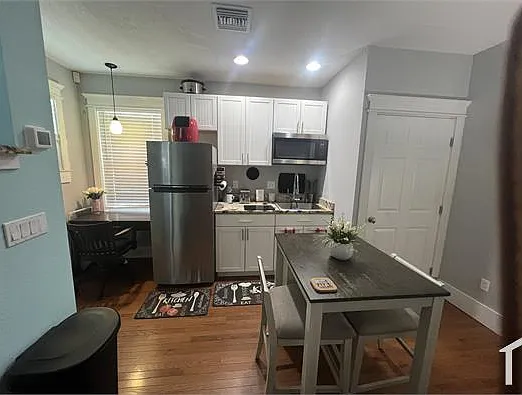 Studio, 416 sqft, $1,500 — Photo 3