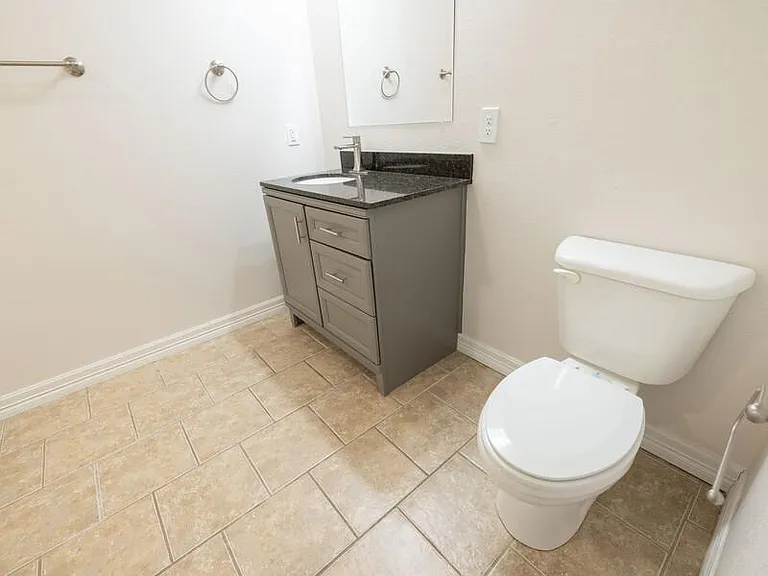 15th Place Townhomes — Photo 38