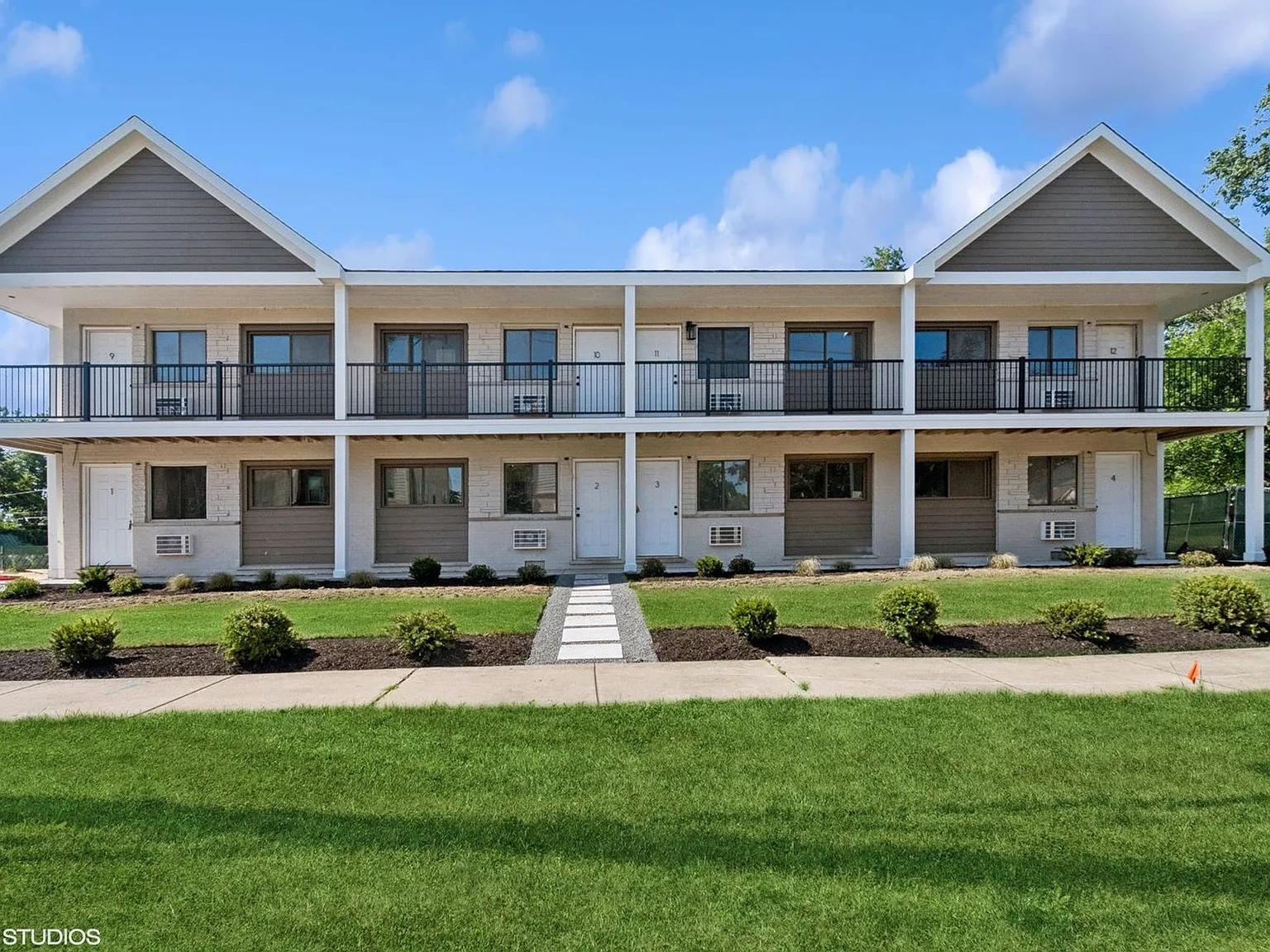 Oak Forest K Apartments — Photo 1