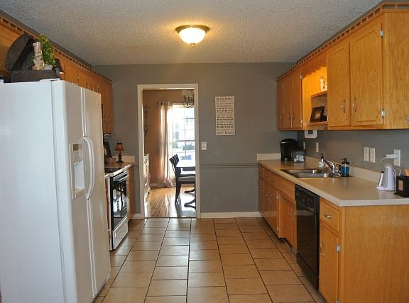 4th image of 2639 Denver Ct