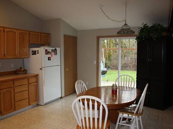 Dining area in kitchen