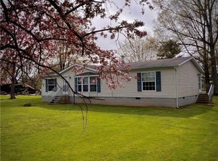 8911 Nichols Rd, Windham, OH 44288