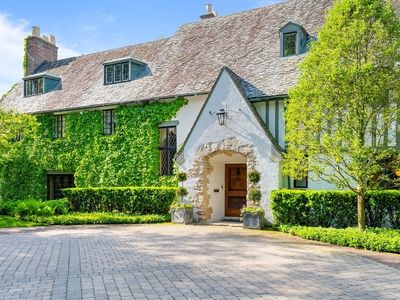 66 Fox Ln, Winnetka, IL, 60093