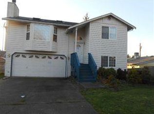 8236 E C St, Tacoma, WA 98404