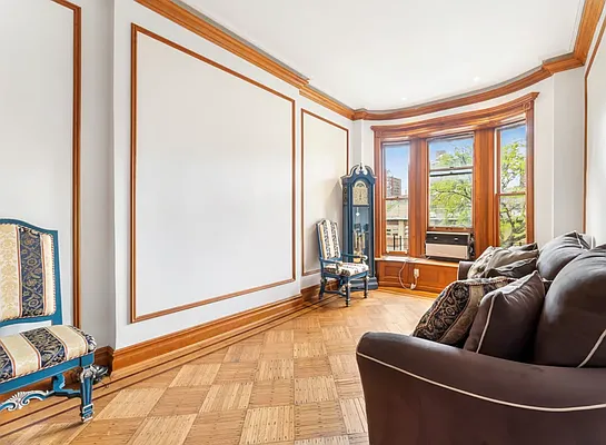 Rented by APT212 INC | media 17