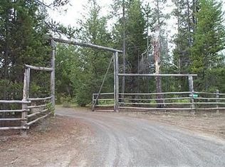 15775 Parkway Dr, La Pine, OR 97739