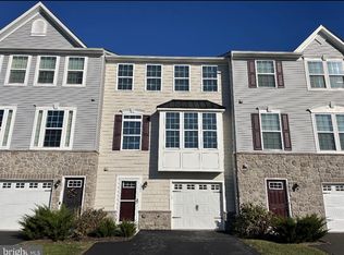 225 Laurel Ln, Perkasie, PA 18944