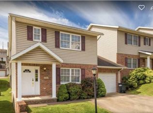 120 Meadow Ridge Dr, Morgantown, WV 26505