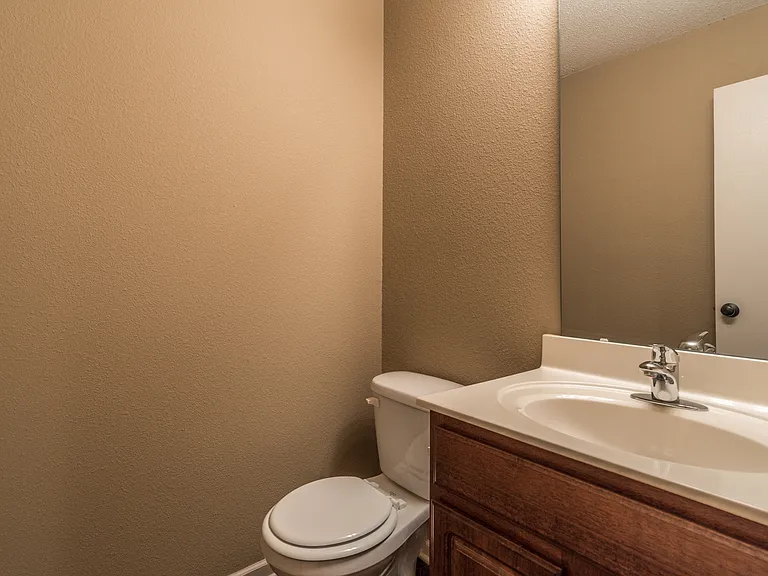 Bennington Park Townhomes — Photo 45