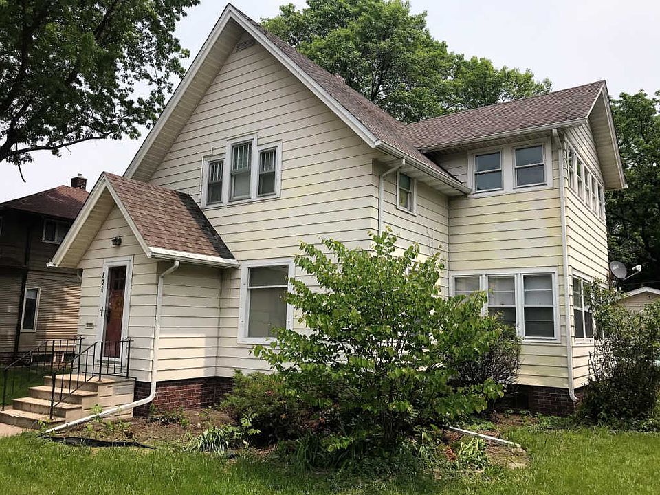 1st image of 820 Grand Ave