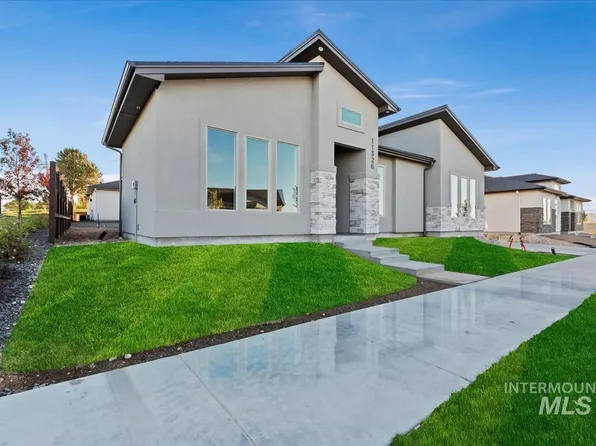 11141 S Corballis Ln, Kuna, ID 83634