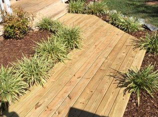 511 Stutts Rd, Mooresville, NC 28117