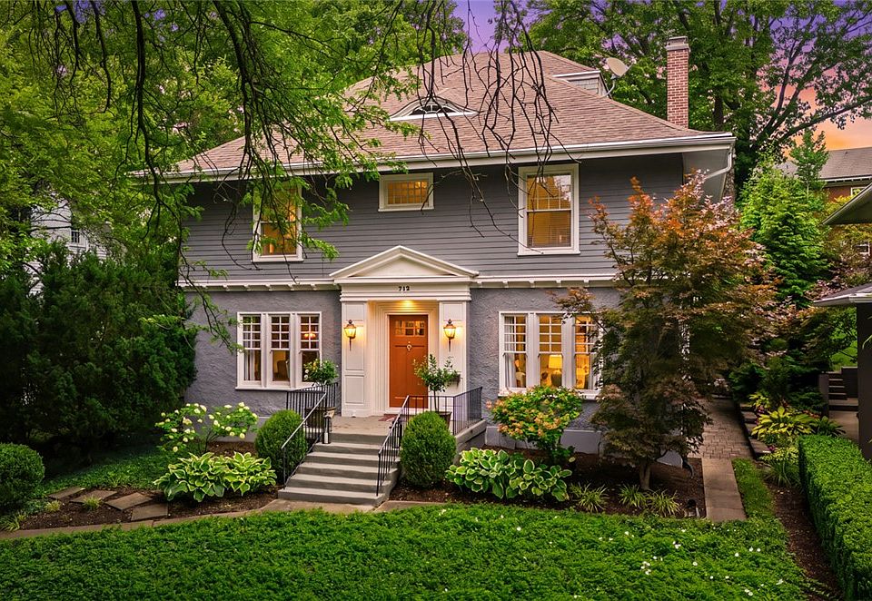 1st image of 712 Oakwood Ave